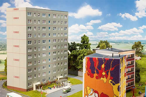 Faller 130801 HO Scale P2-Style 3-Story High Rise Apartment -- Basic Modular Kit - 12 x 6-1/8 x 4-15/16" 30.5 x 15.5 x 12.5cm