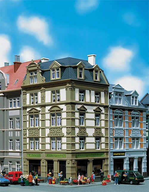 Faller 130916 HO Scale #62 Gothe Street 4-Story Corner Townhouse -- 4-5/8 x 4 x 8-13/16" 11.5 x 10 x 18.5cm