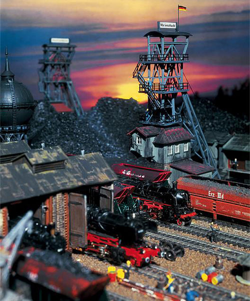 Faller 130945 HO Scale Minehead w/Winch House - Kit -- 10-1/4 x 6-7/8" 26 x 17.5cm