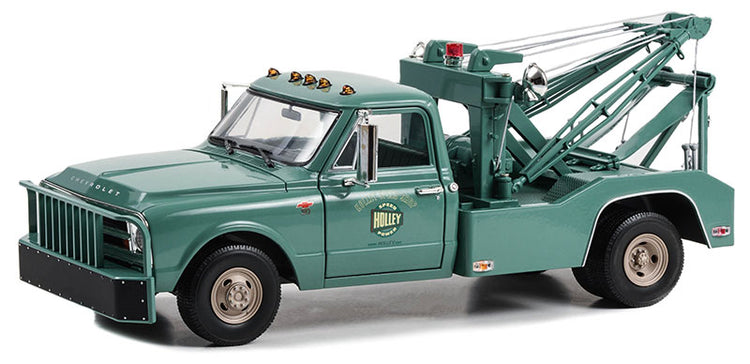 Greenlight 13682 1/18 Scale Holley Speed Shop - 1967 Chevrolet C-30 Dually