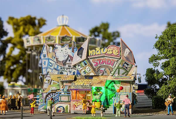 Faller 140423 HO Scale Mouse Town Fun House -- Kit - 4-3/4 x 2-13/16 x 3-3/8" 12 x 7.2 x 8.5cm