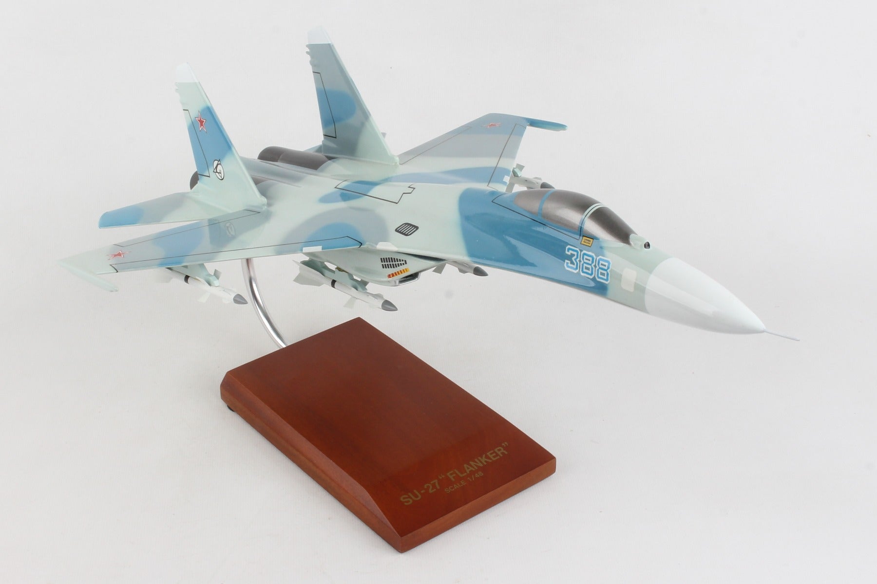 Executive Series F1148 Exec Ser Su-27 Flanker 1/48 (Frsu27T)