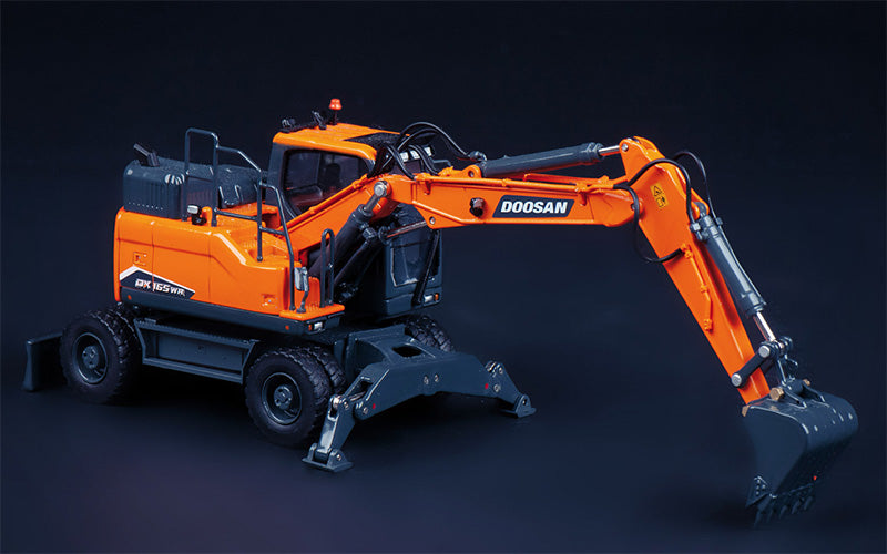 IMC 16-1012 1/50 Scale Doosan DX165-7 Wheeled Excavator