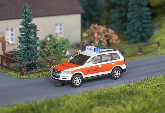 Faller 161559 HO Scale Volkswagen Touareg SUV - Car System -- First Responder (white, orange, German Lettering)