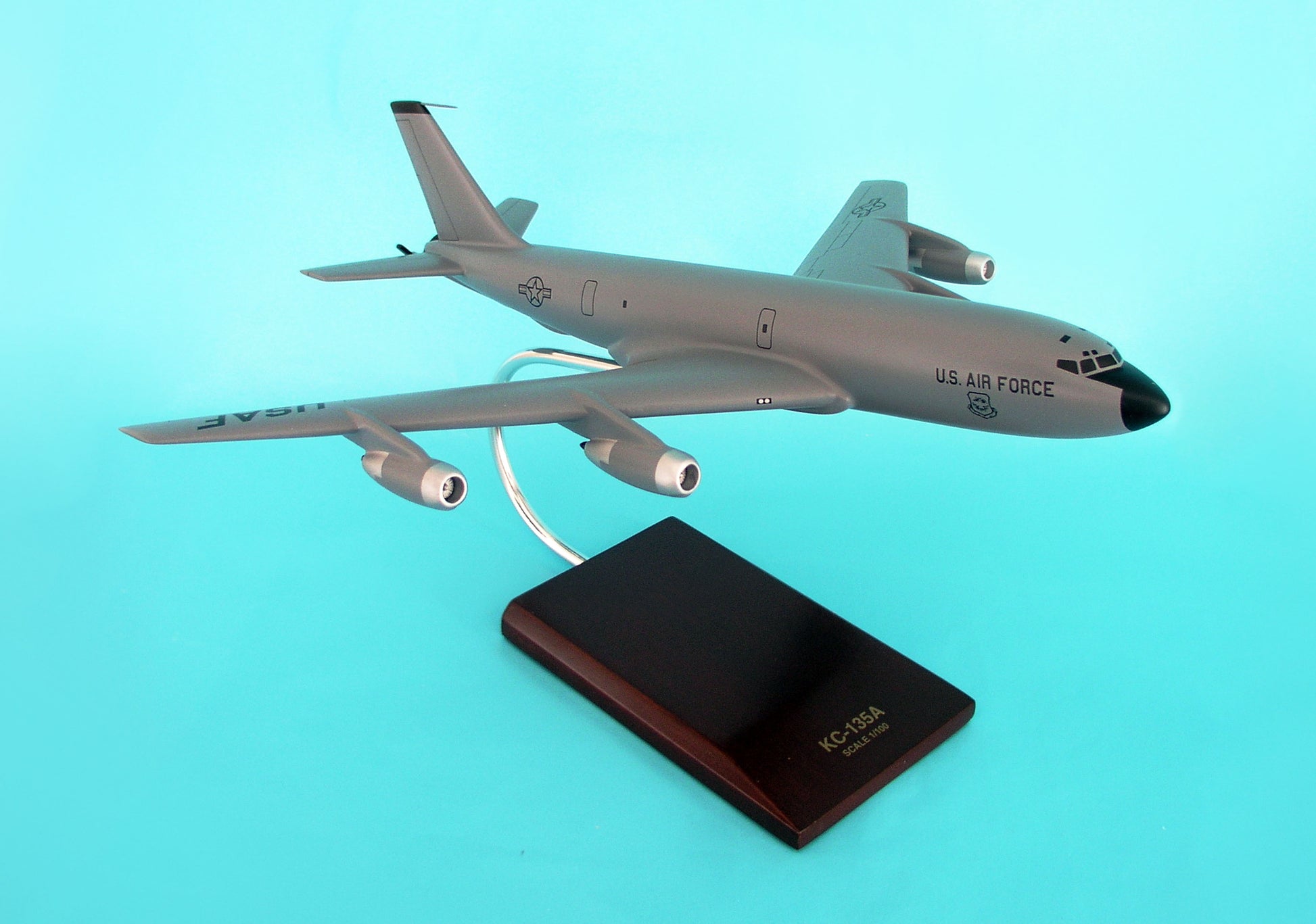Executive Series B1710 Exec Ser Kc-135A Stratotanker 1/100 (Ck135At)