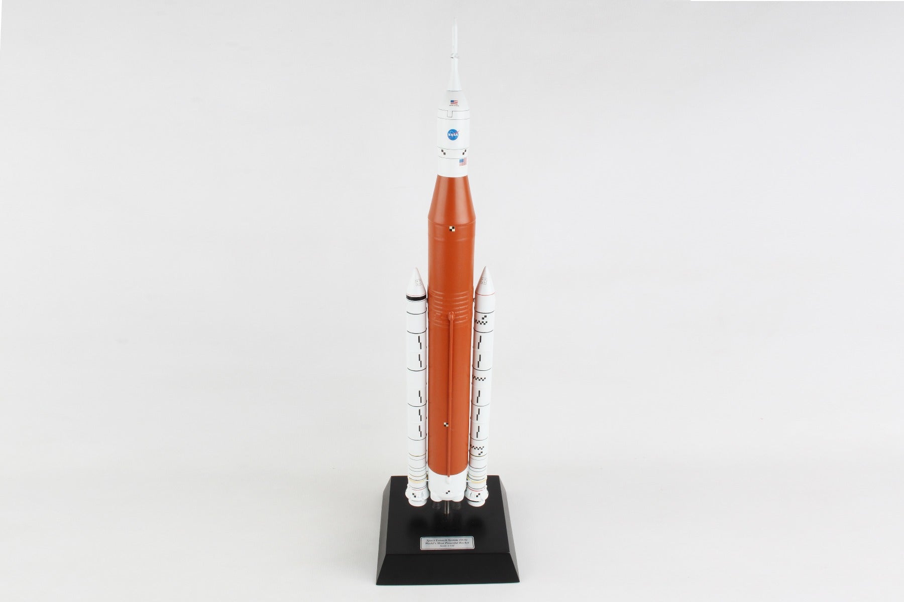 Executive Series E80944-1 Exec Ser Space Launch System 1/144 New Colors