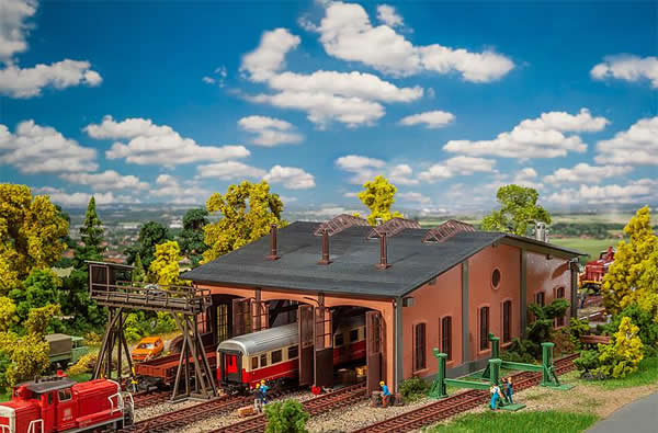 Faller 190069 HO Scale Brick Car Shop with Crane and Jacks -- Kit - 15-3/4 x 8-13/16 x 5-1/8" 40 x 22.4 x 13cm