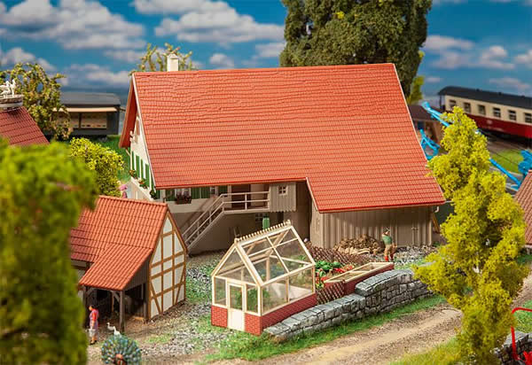 Faller 191744 HO Scale Large Farmhouse -- Kit - 7-1/16 x 5-1/2 x 4-1/2" 18 x 14 x 11.5cm