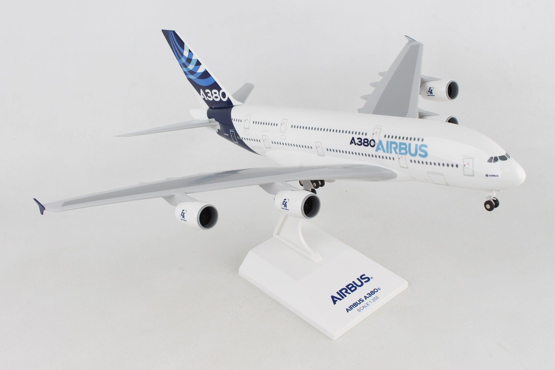 Skymarks SKR380 Skymarks Airbus A380-800 H/C New Colors 1/200 W/Gear