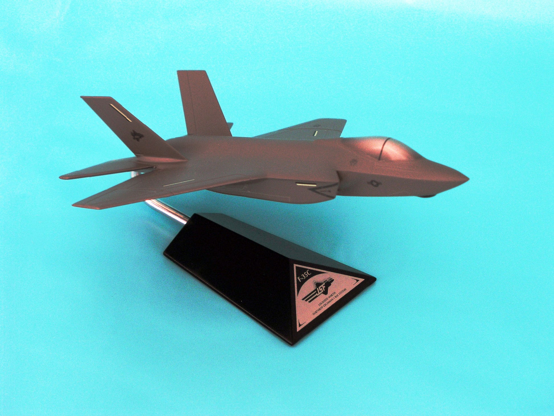 Executive Series C6572 Exec Ser F-35C Cv/Jsf Usn 1/72 (Cf035C3Tr)