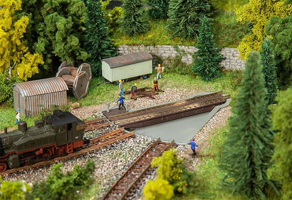 Faller 222105 N Scale Segment Turntable - Transfer Table with Servo -- kit -3-3/4 x 3-1/4 x 3/8" 9.6 x 8.3 x .9cm, 37.5 Degree Side Movement