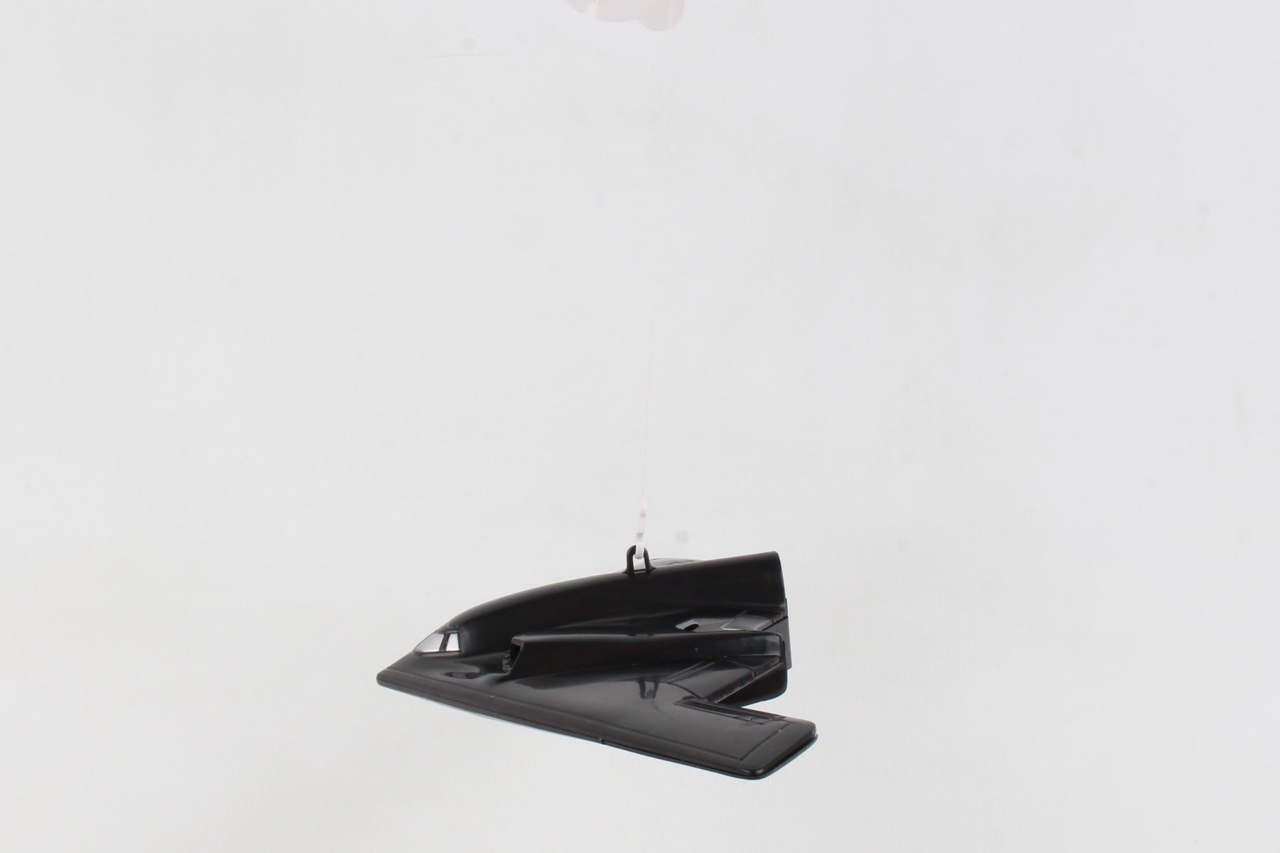 Daron Dytoy DYT1065 B-2 Bomber Flying Toy On A String
