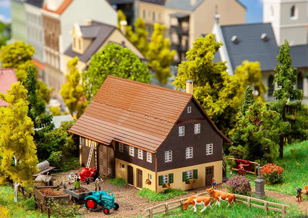 Faller 232191 N Scale Organic Farm -- Kit - 11 x 6.6 x 6.8cm