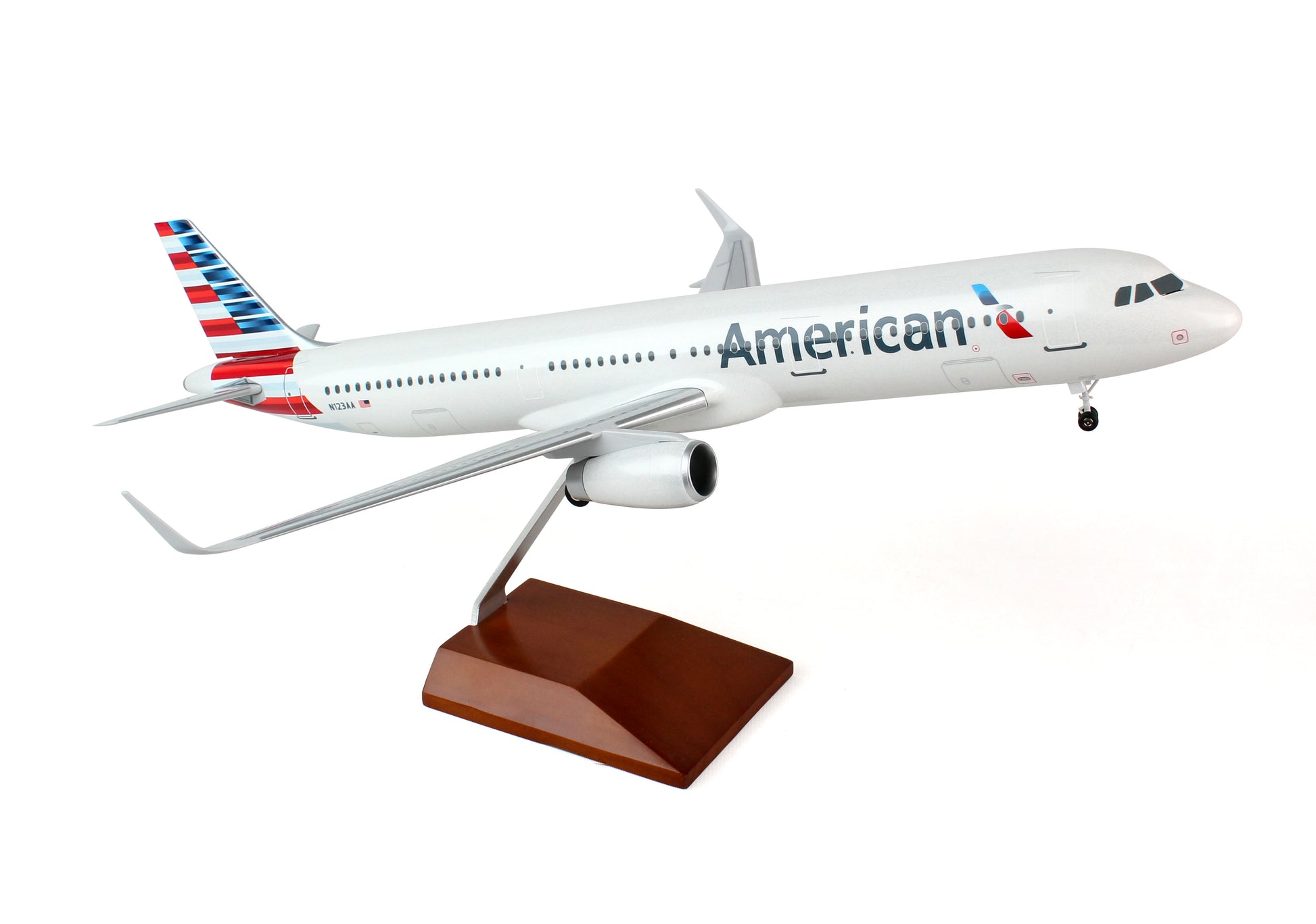 Skymarks Supreme SKR8405 Skymarks American A321 1/100 W/Wood Stand & Gear