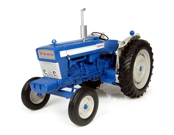 Universal Hobbies 2705 1/16 Scale Ford 5000 Tractor - 1964 Detailed metal