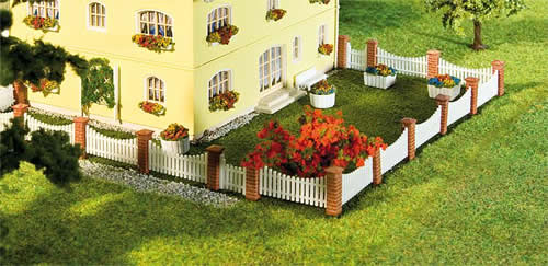 Faller 272409 N Scale Front Garden Fencing -- Masonry Posts & White Fencing