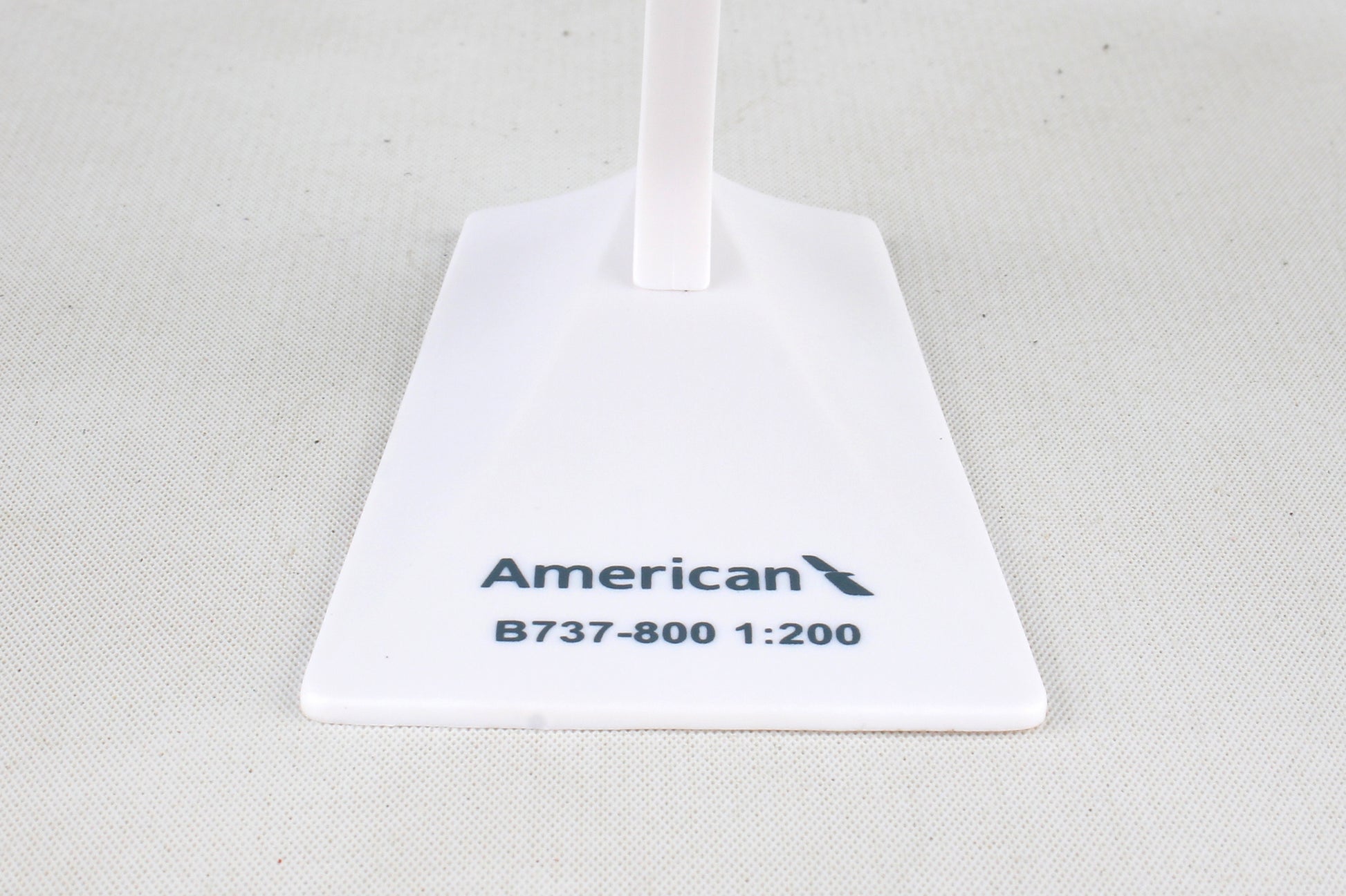 Flight Miniatures LP4129N 737-800 American 1/200 New Livery