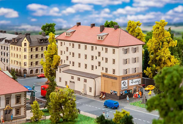 Faller 282795 Z Scale Kino Kandelhof Cinema -- Laser-Cut Kit - 6 x 2-1/4 x 3-3/4" 15.2 x 5.8 x 9.6cm
