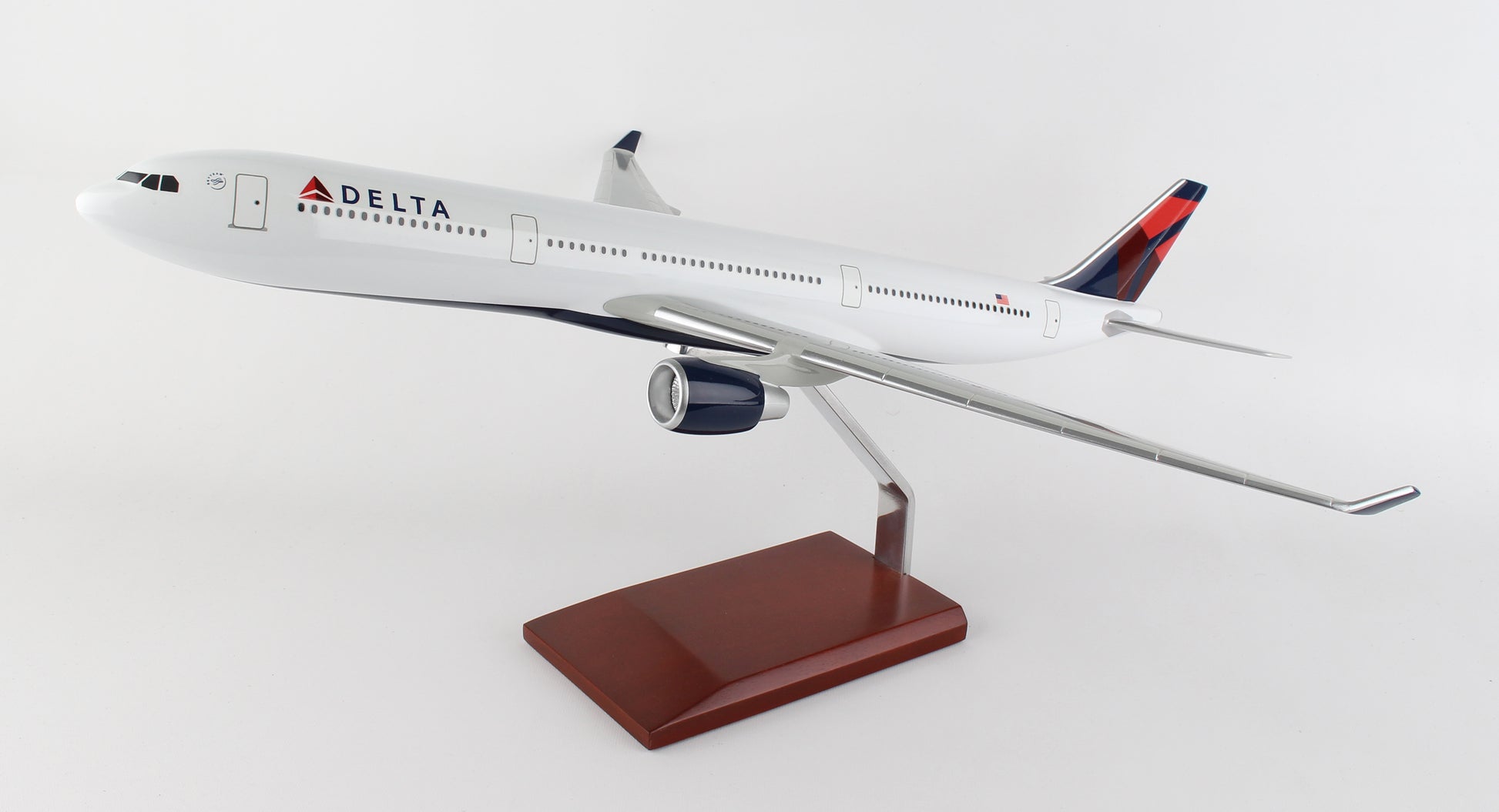 Executive Series G49100 Exec Ser Delta A330-300 1/100 New Livery (Ka330Dtr)