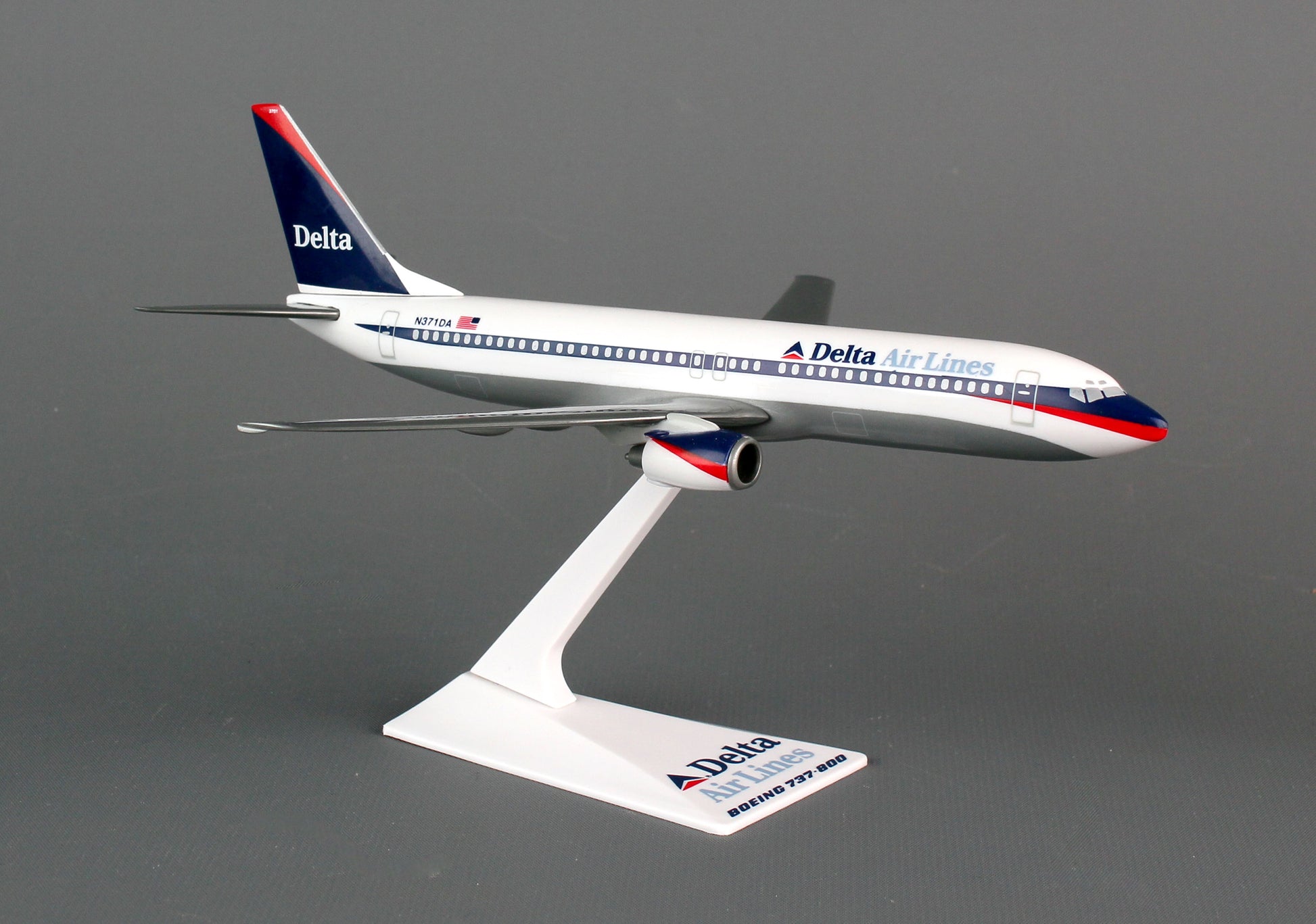 Flight Miniatures LP4121SN B737-800 Delta Shuttle 1/200