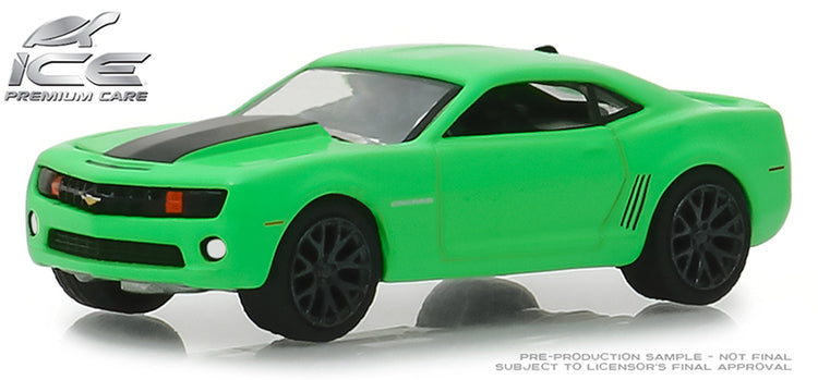 Greenlight 30019 1/64 Scale Turtle Wax - 2012 Chevrolet Camaro SS