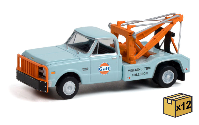 Greenlight 30275-CASE 1/64 Scale Gulf Oil 'Welding Tire Collision'
