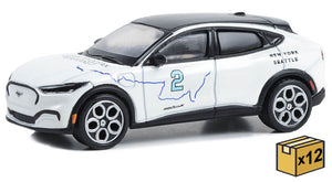 Greenlight 30438-CASE 1/64 Scale 2021 Mustang Mach-E - New York to Seattle