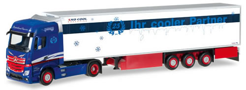 Herpa 307178 HO Scale Mercedes-Benz Actros Tractor w/Reefer Trailer - Assembled -- Tasche (white, red, blue, black, German Lettering)