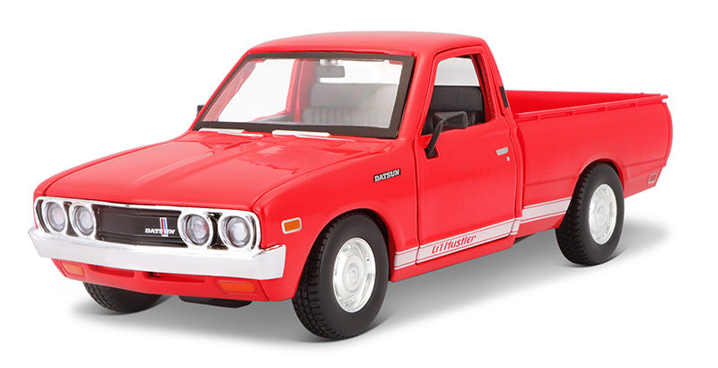 Maisto 31522R 1/24 Scale 1973 Datsun 620 Pickup Truck