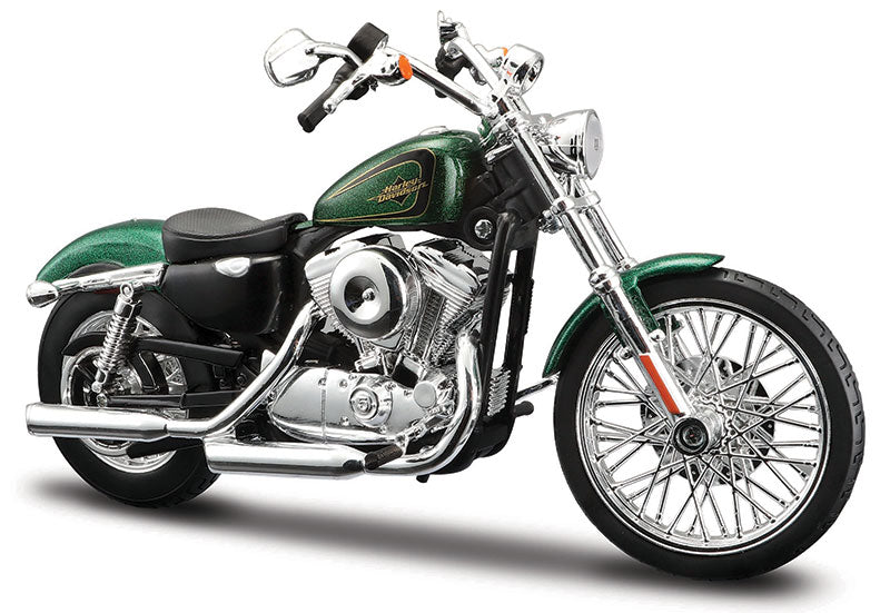 Maisto 32335 1/12 Scale 2013 Harley-Davidson XL 1200V Seventy-Two Motorcycle