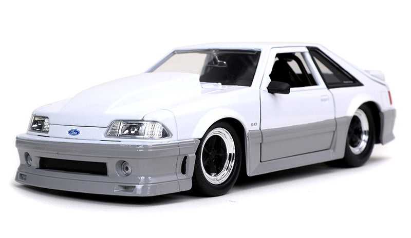 Jada Toys 32668 1/24 Scale 1989 Ford Mustang GT