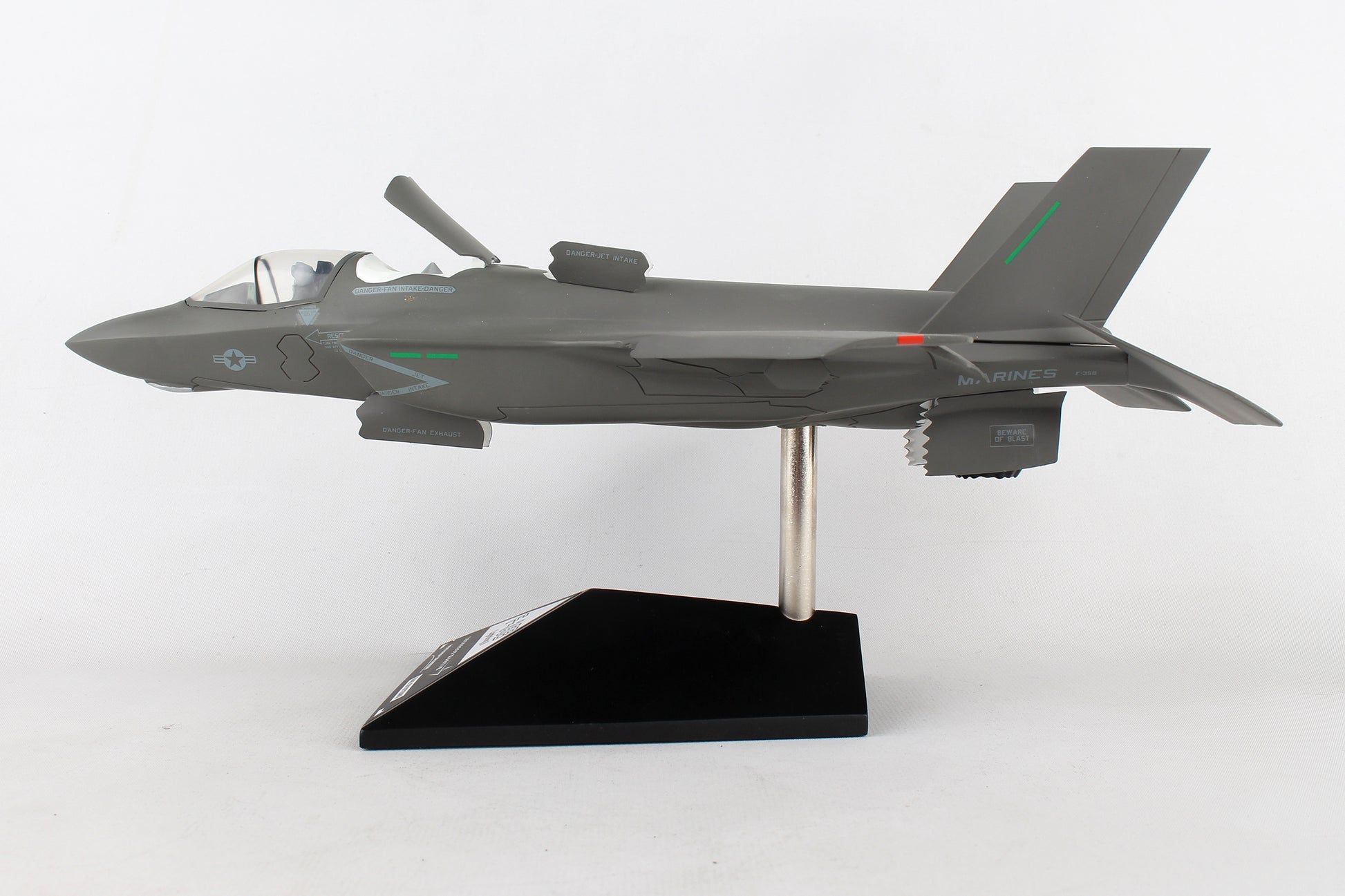 Executive Series B41048 Exec Ser F-35B Usmc Stovl 1/48 (Cf035Bmcctp)