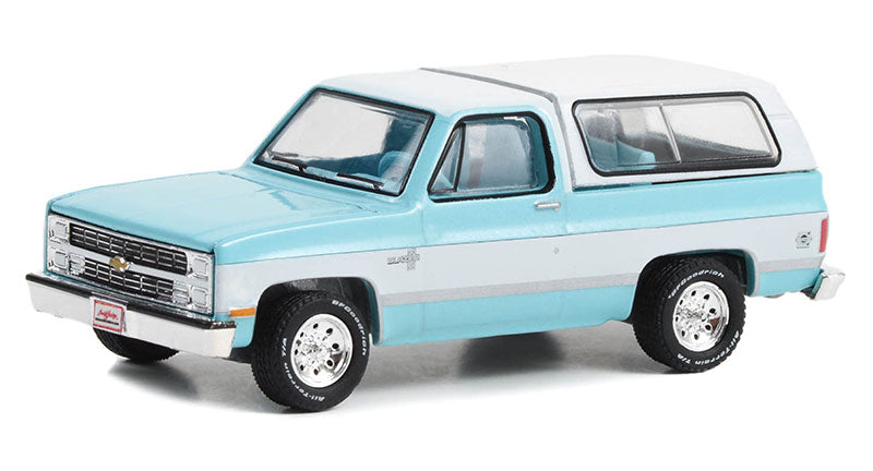 Greenlight 37270-D 1/64 Scale 1984 Chevrolet K5 Blazer Custom Lot #534