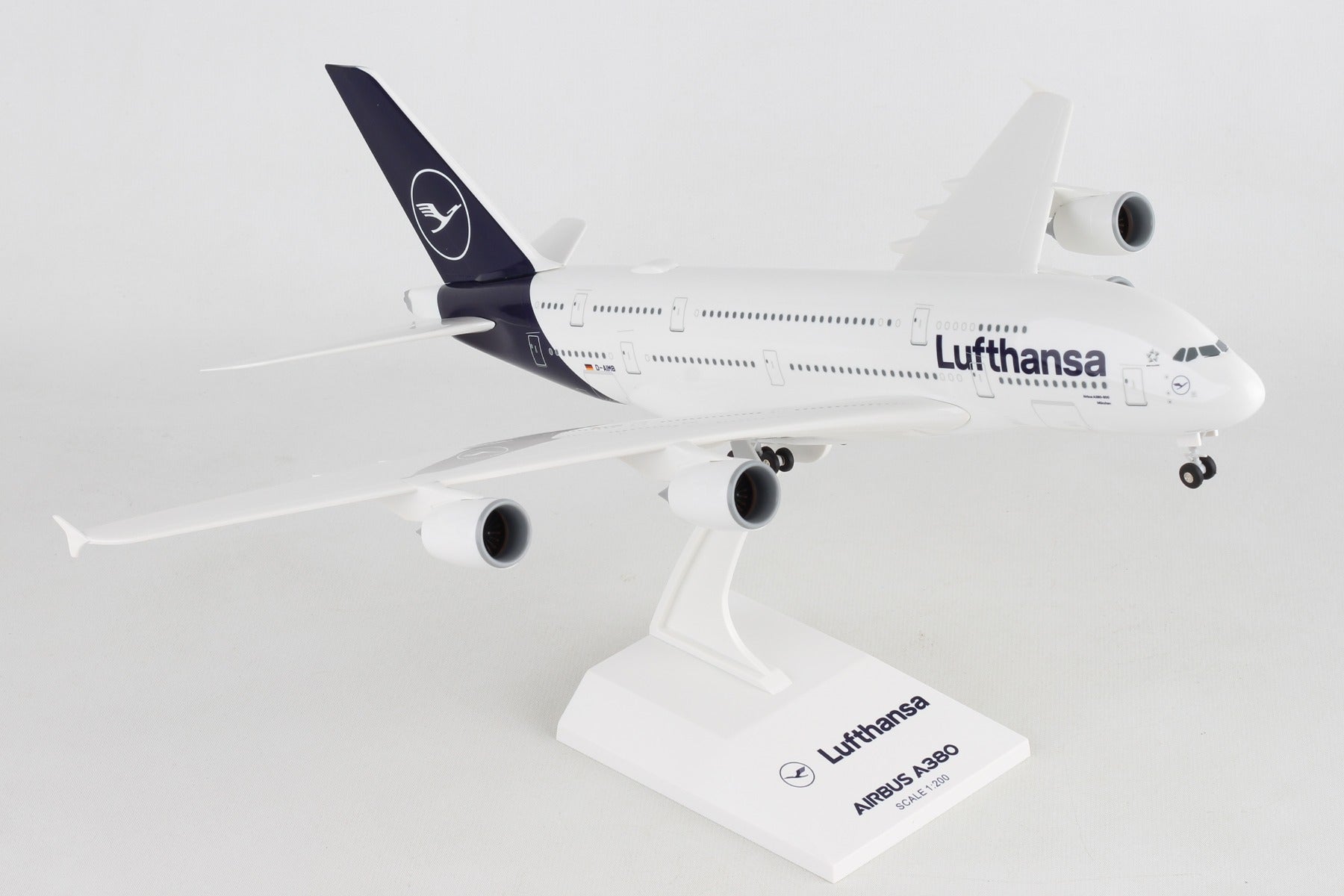 Skymarks SKR1032 Skymarks Lufthansa A380 1/200 W/Gear New Livery