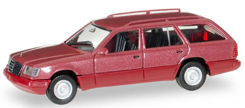 Herpa 38553 HO Scale Mercedes-Benz E 320 T Station Wagon - Assembled -- Various Metallic Colors
