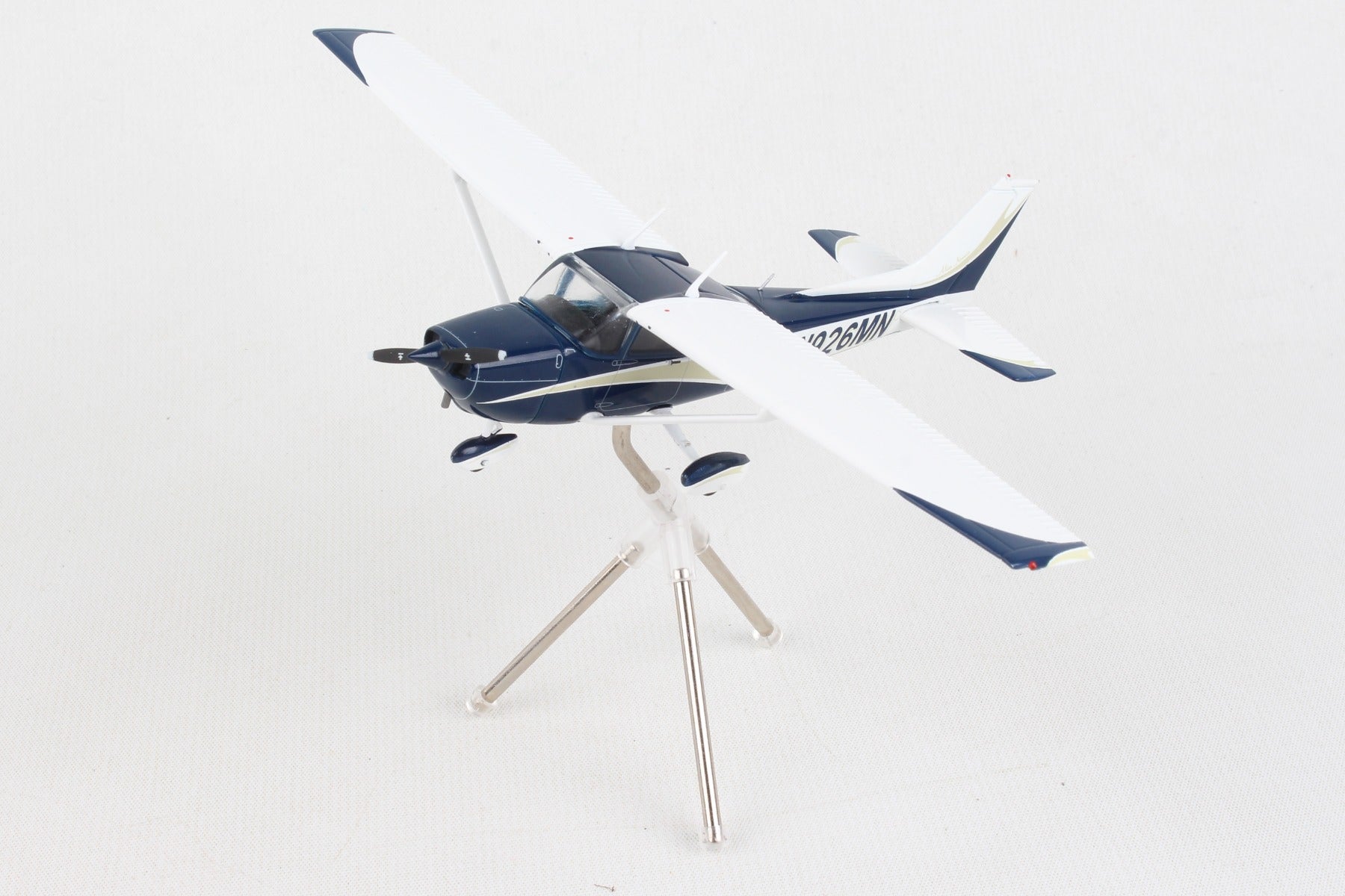 Gemini Jets 1/72 GGCES009 Gemini72 C172L 1/72 Reg#N926Mn