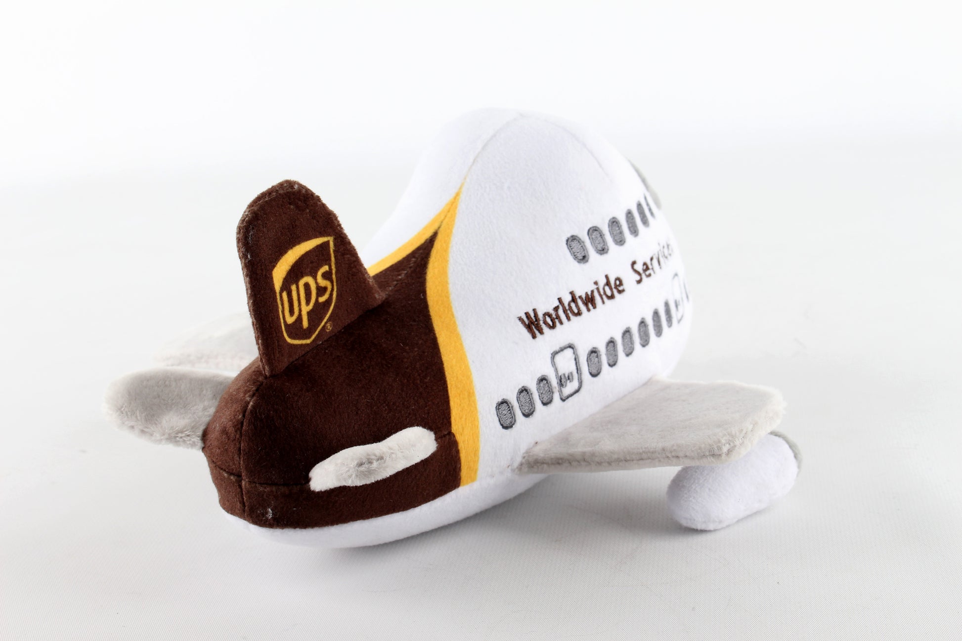 Daron Plush Toys MT031 Ups Plush Airplane W/Sound