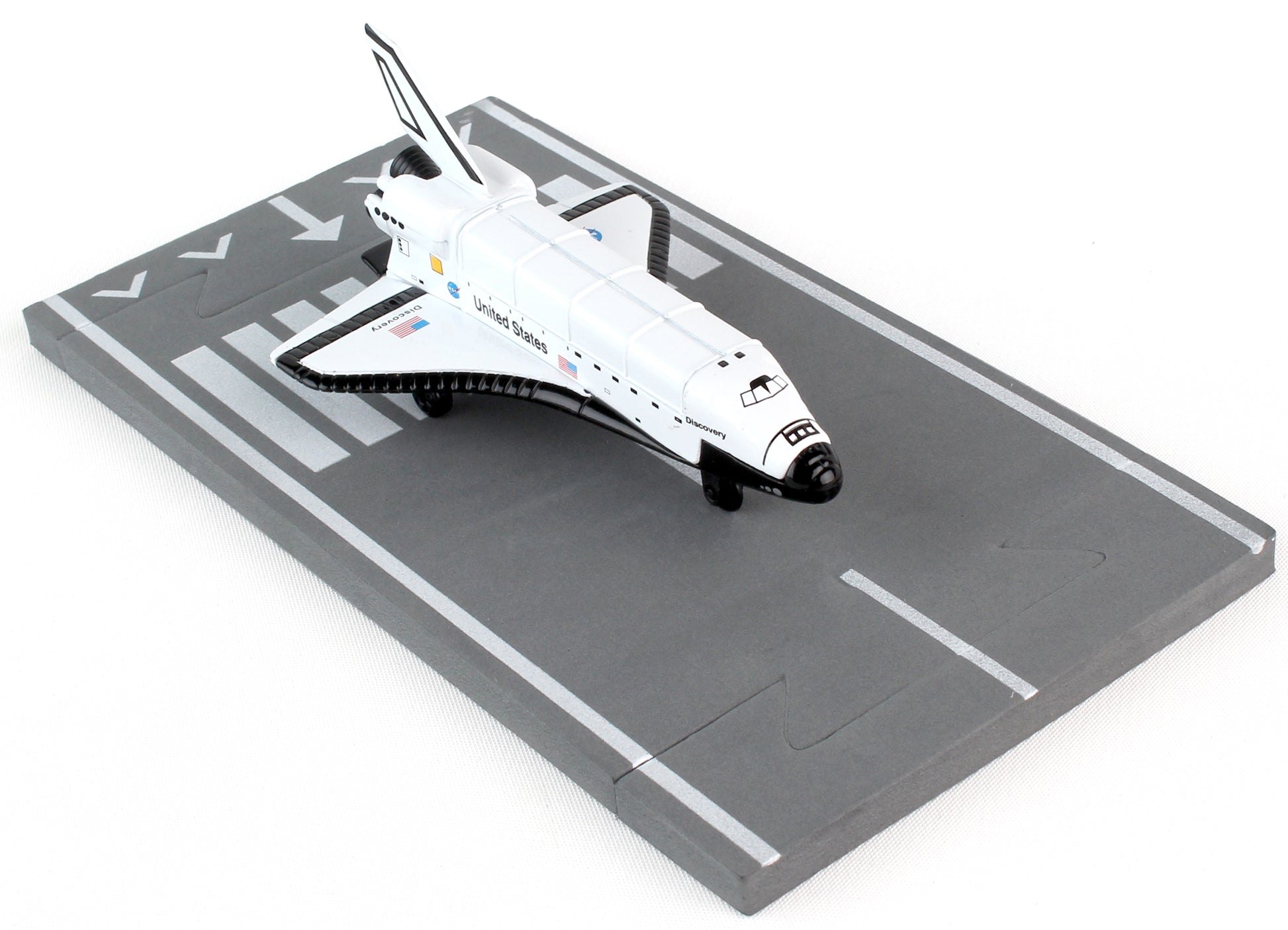 Daron Runway 24 RW220 Runway24 Space Shuttle Discovery