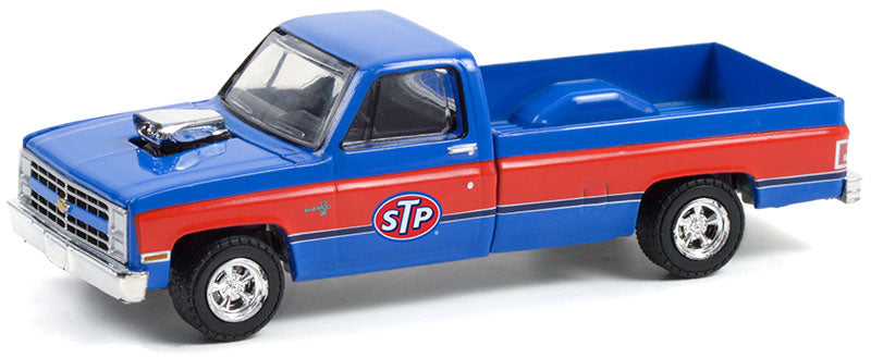 Greenlight 41130-C 1/64 Scale STP - 1987 Chevrolet Silverado