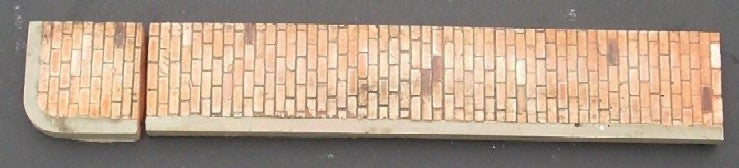 Dioramas Plus 10 1/35 Brick Sidewalk w/Corner Sections (1.5 x8") (5pcs)