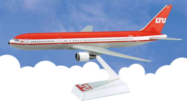 Flight Miniatures LP2030 B767-300 Ltu 1/200