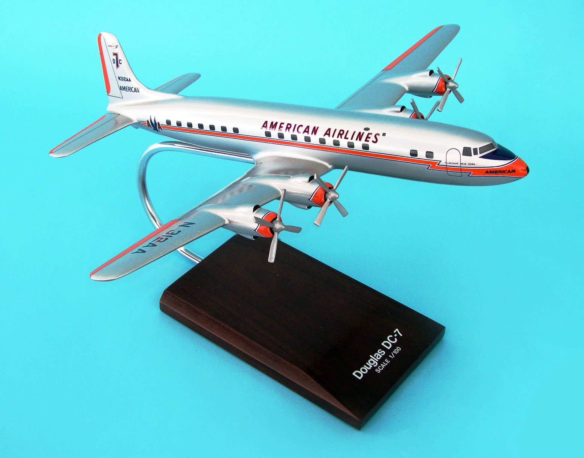 Executive Series G0910 Exec Ser American Dc-7 1/100 (Kdc7Aat)