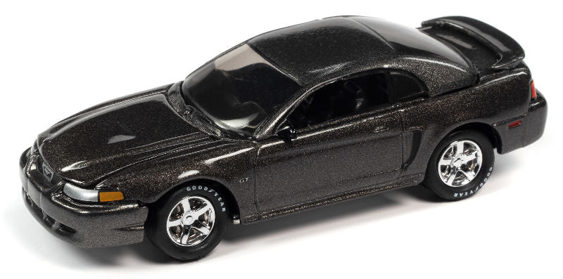 Johnny Lightning JLSP165-A 1/64 Scale 2003 Ford Mustang