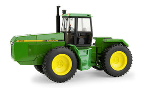 Ertl 45920 1/32 Scale John Deere 8760 Tractor