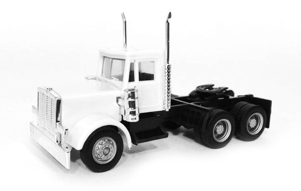Promotex 15284 1/87 Scale Peterbilt Day Cab Short