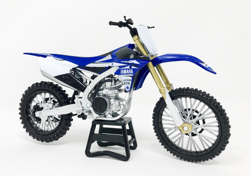 New-Ray 49643 1/6 Scale Yamaha YZ450F Dirt Bike
