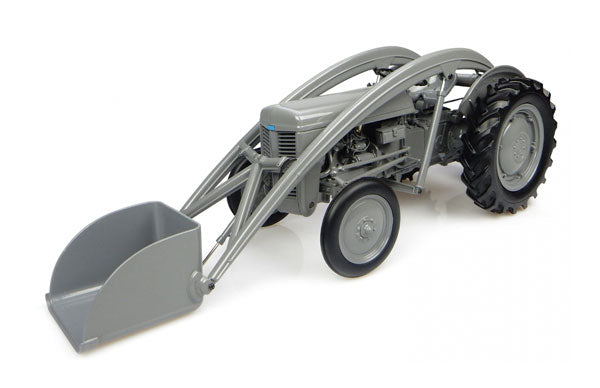 Universal Hobbies 4171 1/16 Scale Ferguson Tea-20 Tractor
