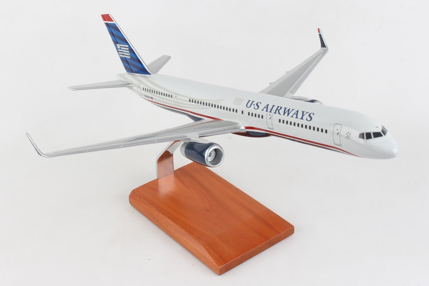 Executive Series G17410 Exec Ser Usairways 757-200 (Reg# N909Aw) 1/100 (Kb757Usatr)