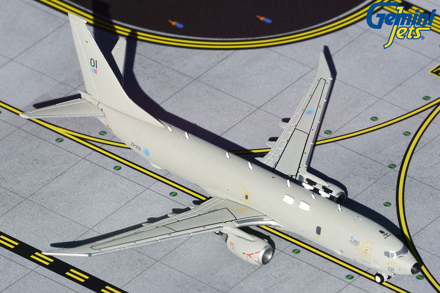 Gemini Jets Military 1/400 GM100 Geminimacs Raf P8 Poseidon 1/400 Pride Of Moray Zp801