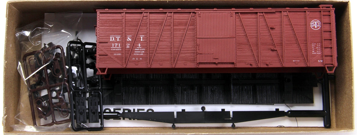 Accurail 4323 Ho 40'Wood Box Dt&I
